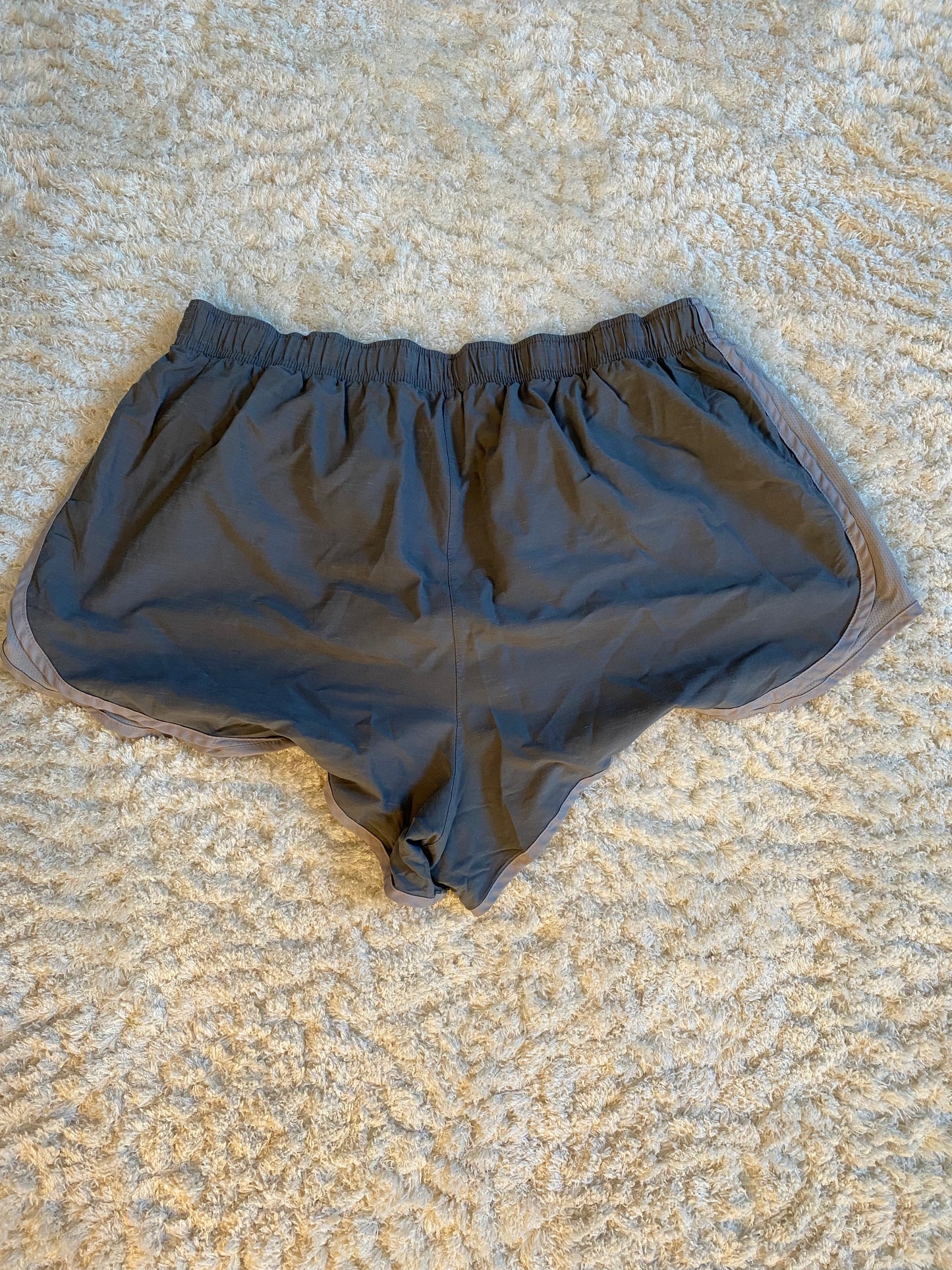 Short de Sport Nike Femme - Taille XL